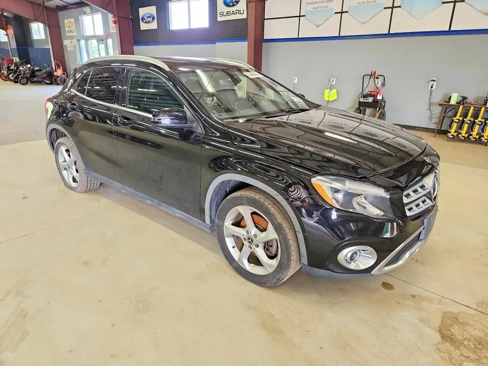 2020 MERCEDES-BENZ GLA 250  