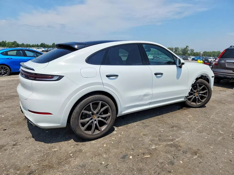 2024 PORSCHE CAYENNE COUPE  