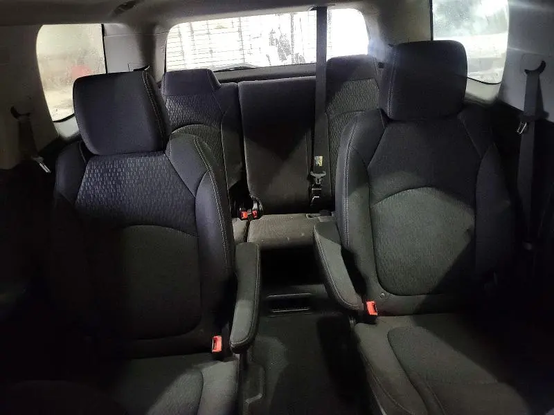 2016 GMC ACADIA SLE  