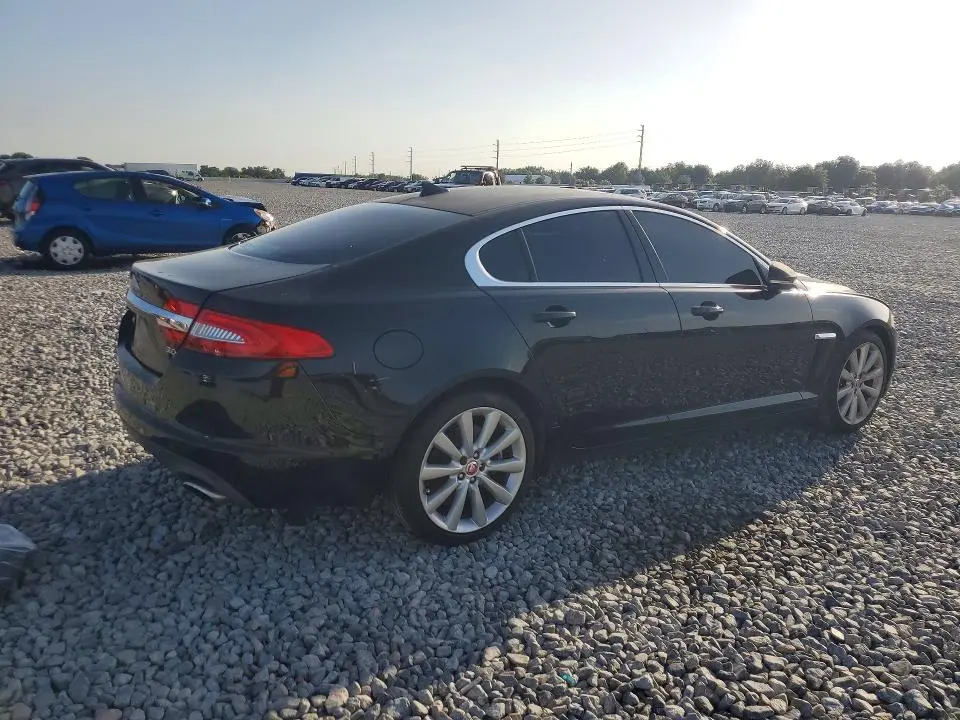 2014 JAGUAR XF   