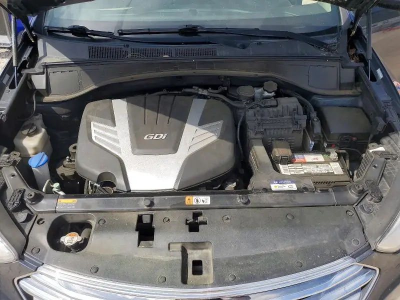 2016 HYUNDAI SANTA FE SE  