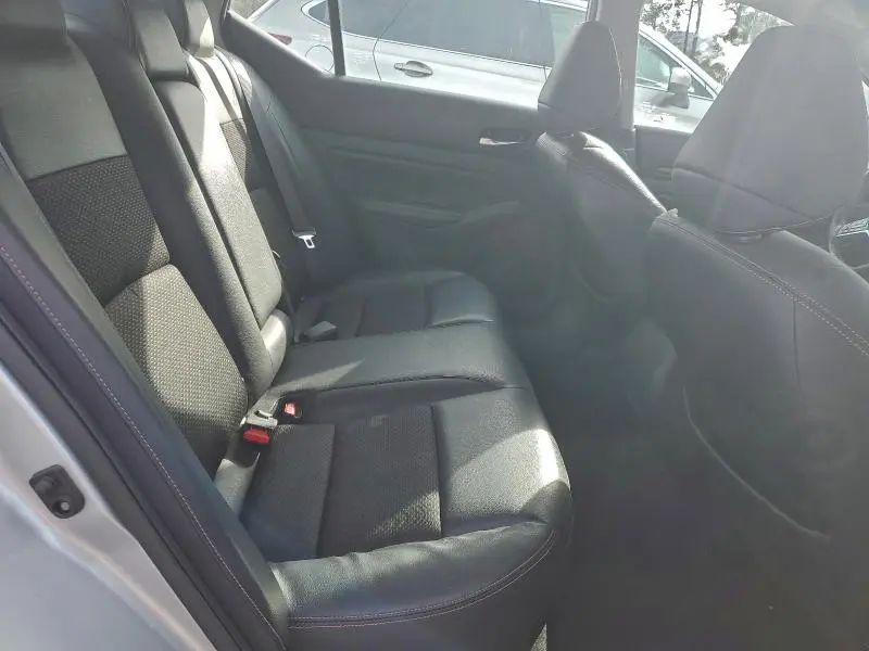 2021 NISSAN ALTIMA SR  