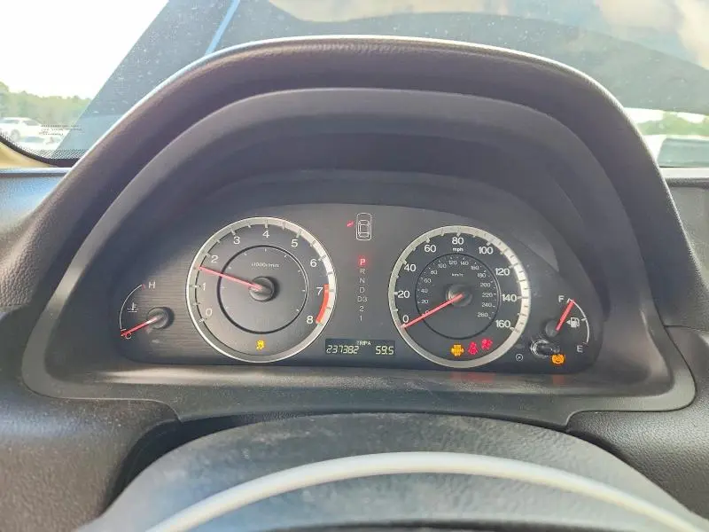 2011 HONDA ACCORD SE  