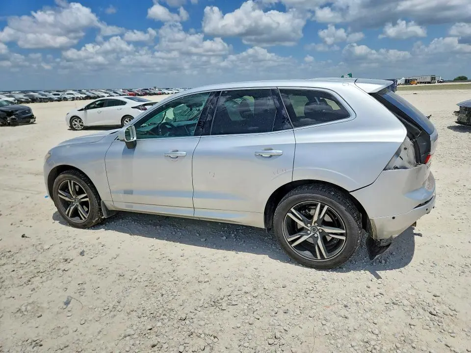 2018 VOLVO XC60 T6 R-DESIGN  