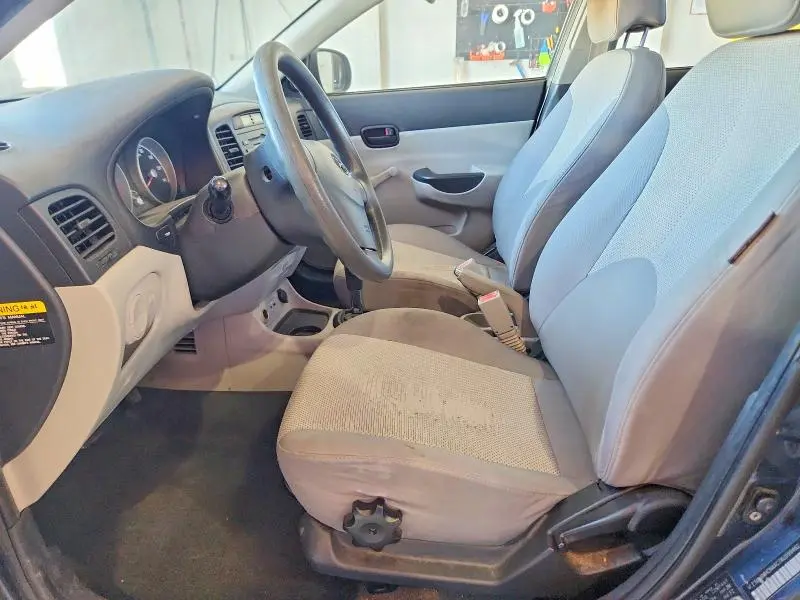 2010 HYUNDAI ACCENT GLS  