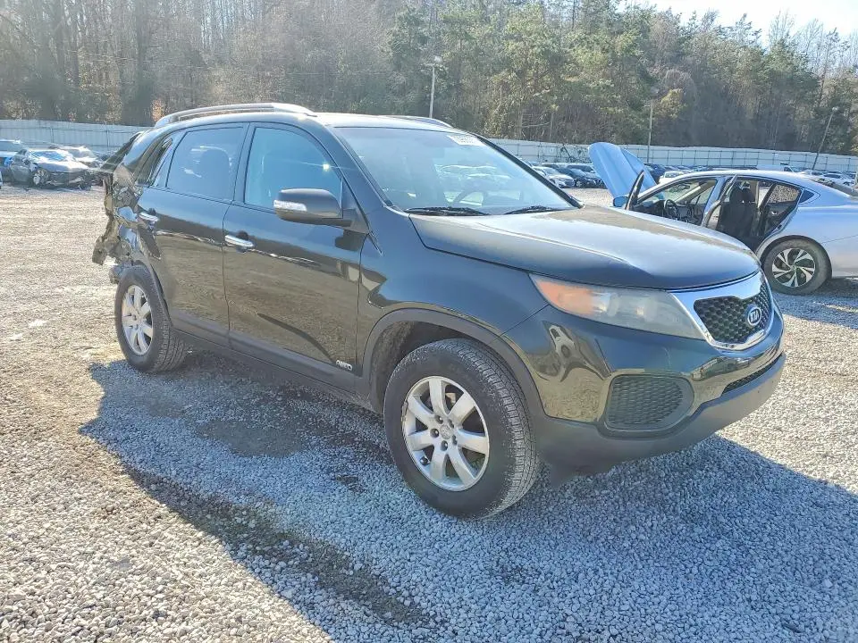 2011 KIA SORENTO BASE  