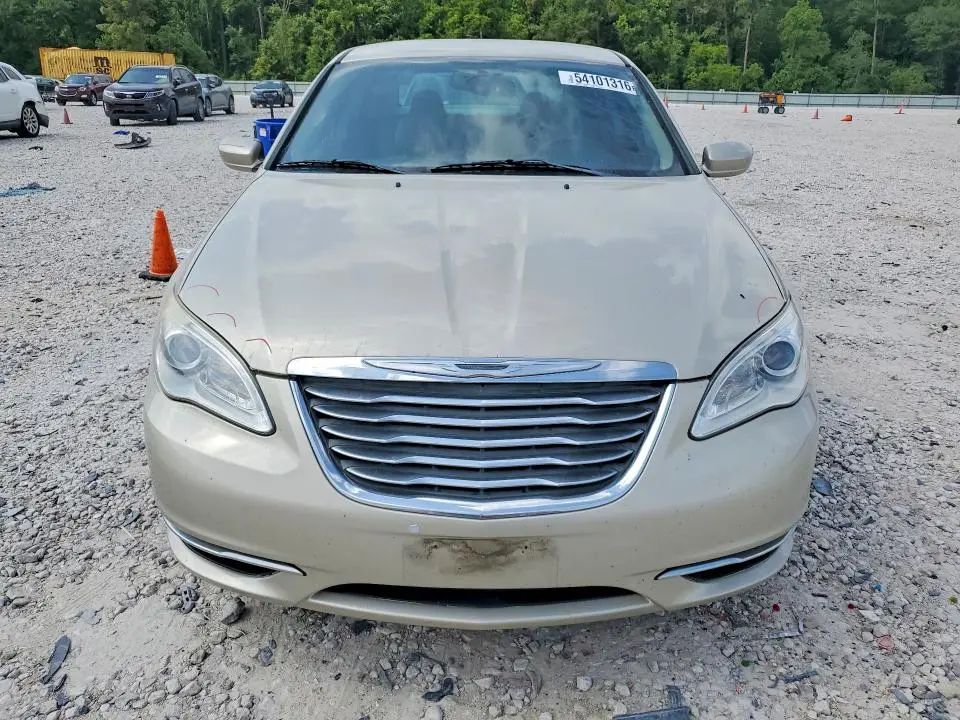 2013 CHRYSLER 200 LX  