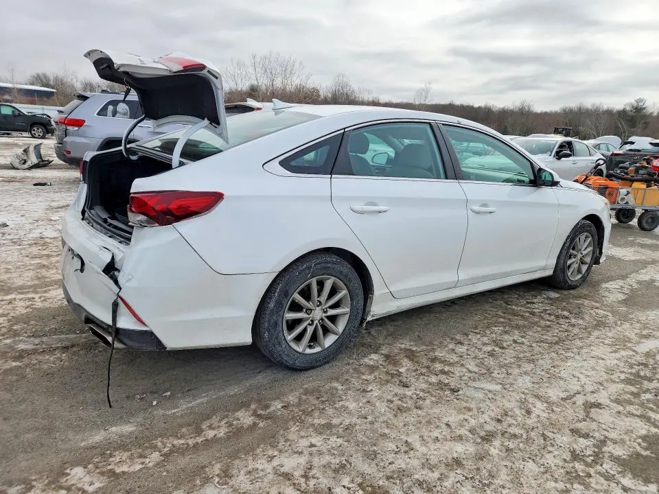 2019 HYUNDAI SONATA SE  