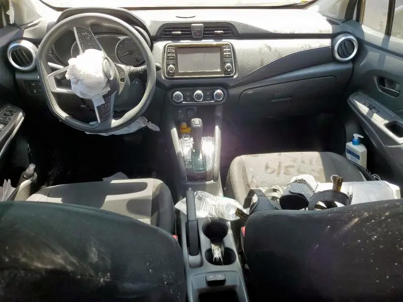 2021 NISSAN VERSA S  