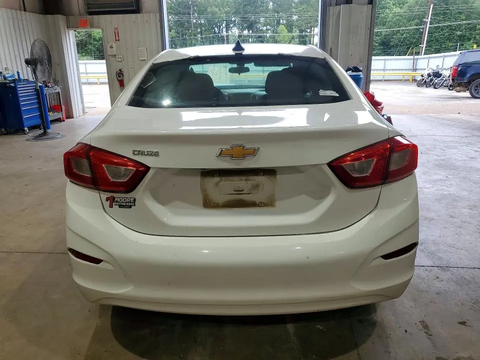 2018 CHEVROLET CRUZE LS  