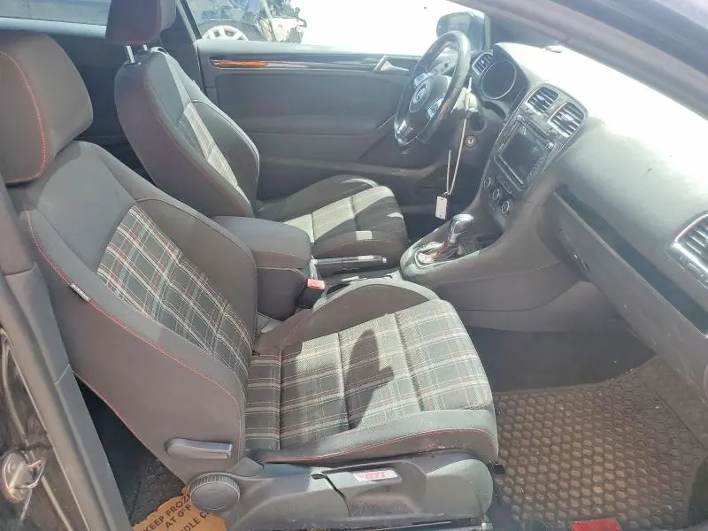 2012 VOLKSWAGEN GTI   