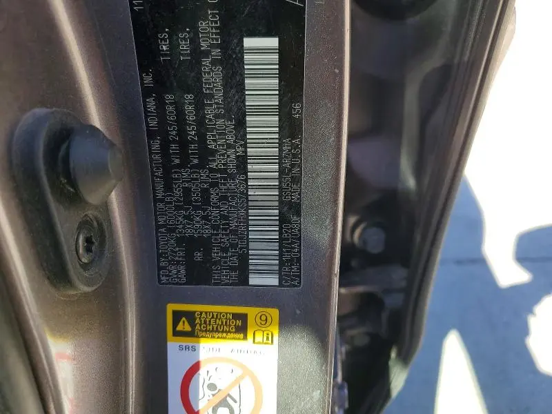 2019 TOYOTA HIGHLANDER XLE  