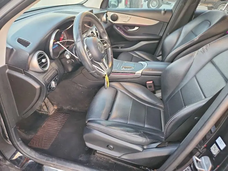 2021 MERCEDES-BENZ GLC 300  