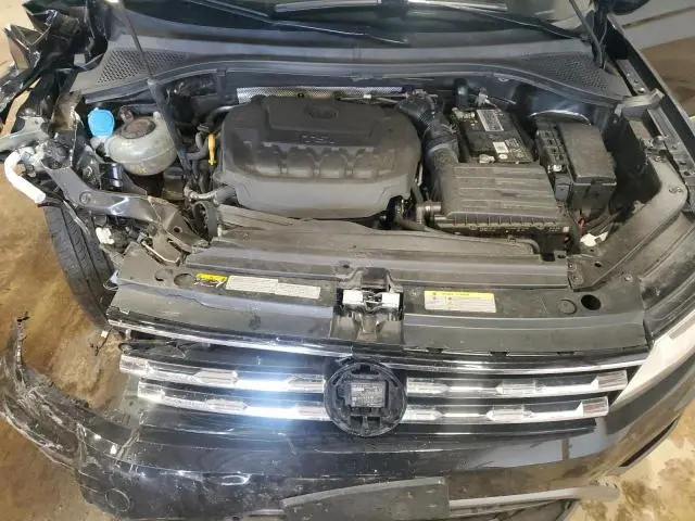 2021 VOLKSWAGEN TIGUAN SE  