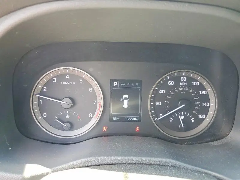 2018 HYUNDAI TUCSON SE  