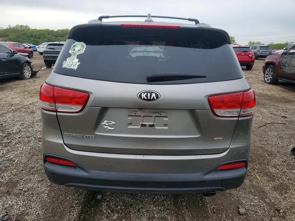 2016 KIA SORENTO LX  