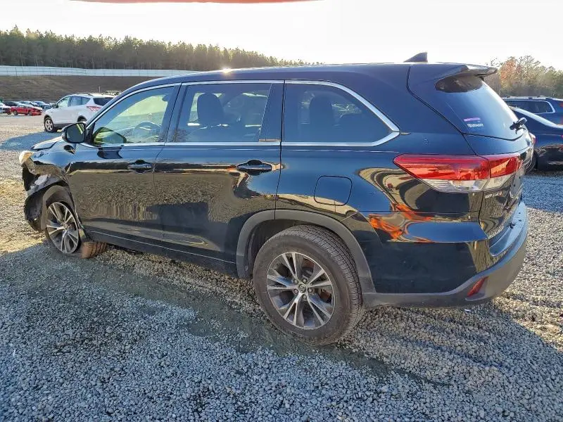 2018 TOYOTA HIGHLANDER LE  