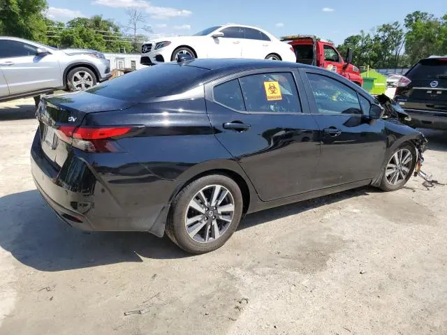 2022 NISSAN VERSA SV  