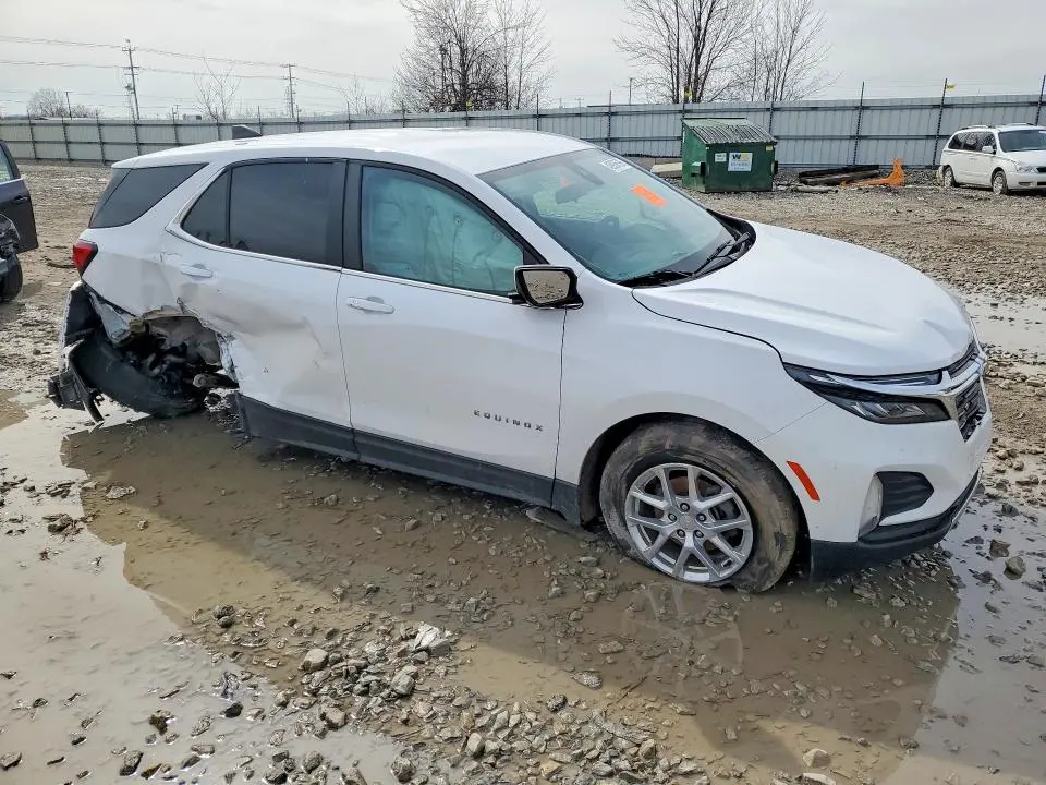2022 CHEVROLET EQUINOX LT  