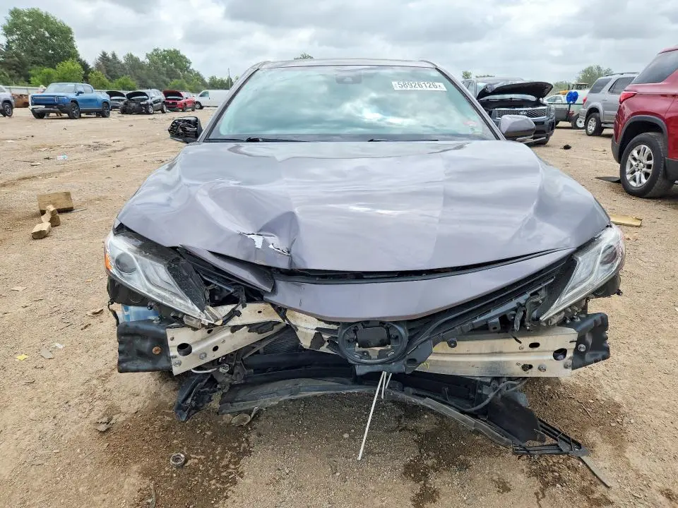 2022 TOYOTA CAMRY XLE  