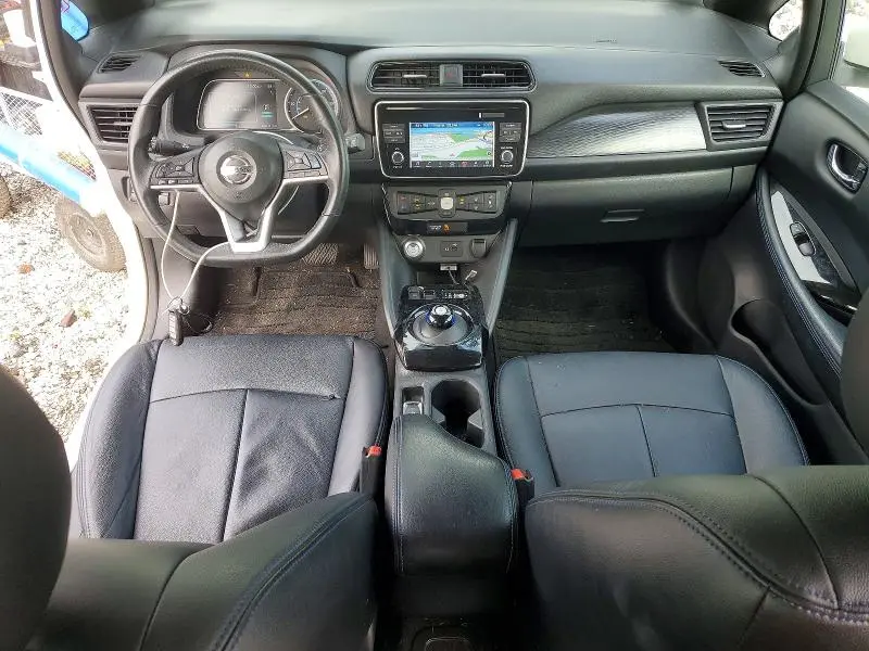 2018 NISSAN LEAF SV  