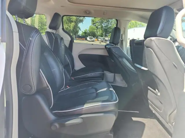 2023 CHRYSLER PACIFICA HYBRID LIMITED  