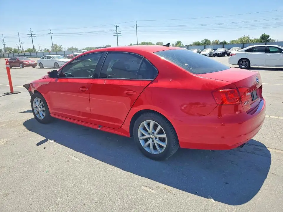 2012 VOLKSWAGEN JETTA SE  