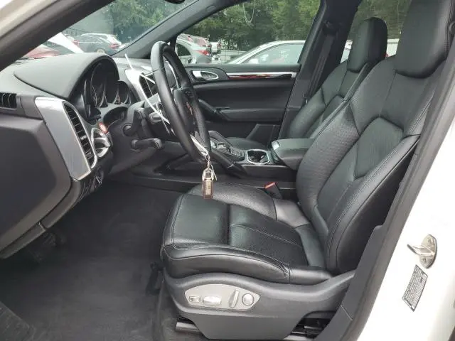 2018 PORSCHE CAYENNE   