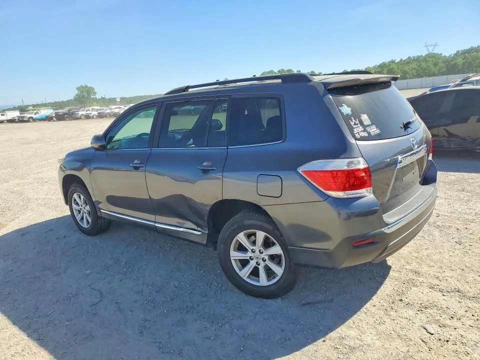 2013 TOYOTA HIGHLANDER PLUS  