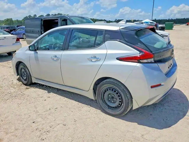 2025 NISSAN LEAF S  