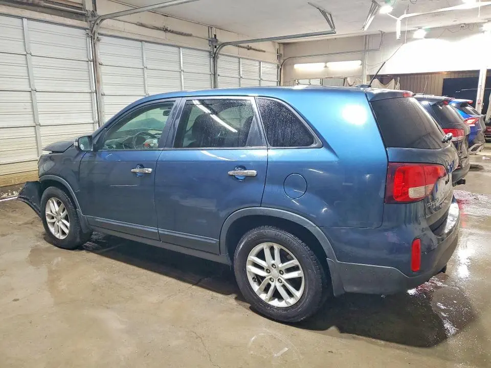 2014 KIA SORENTO LX  
