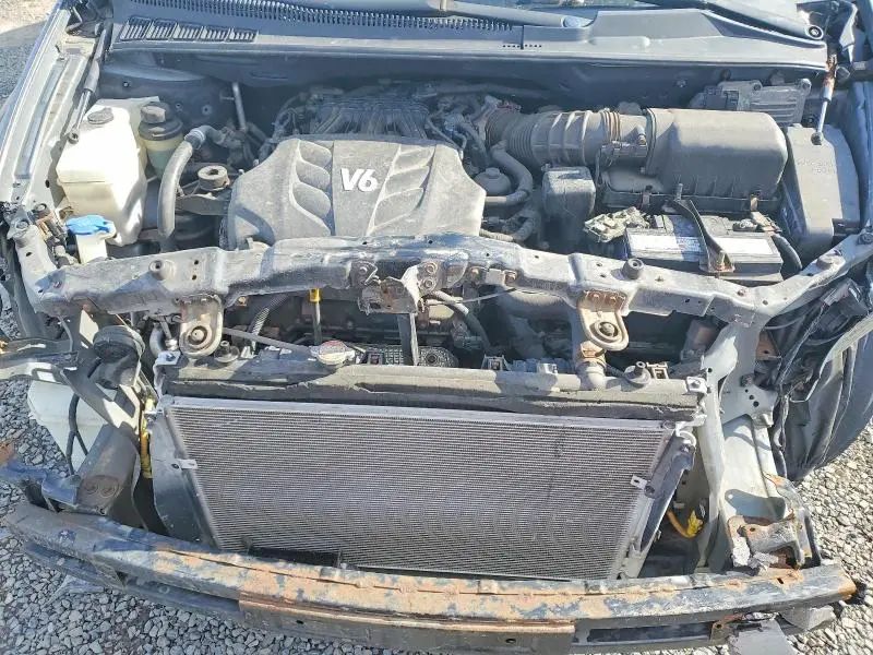 2012 KIA SEDONA LX  