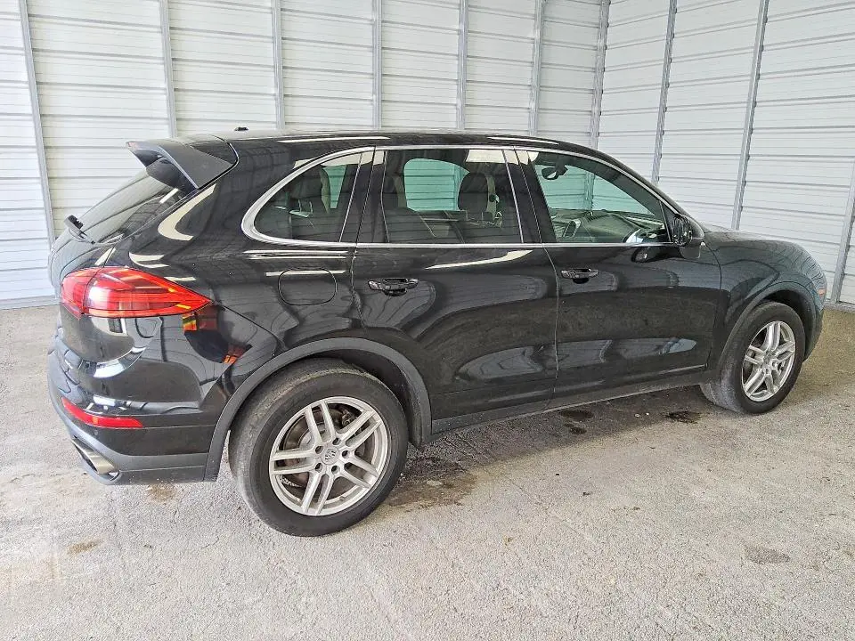 2016 PORSCHE CAYENNE   