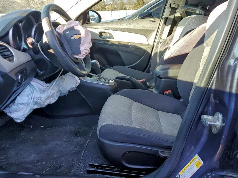 2014 CHEVROLET CRUZE LS  