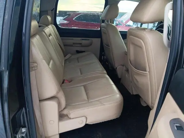 2011 CHEVROLET SILVERADO K1500 LT  