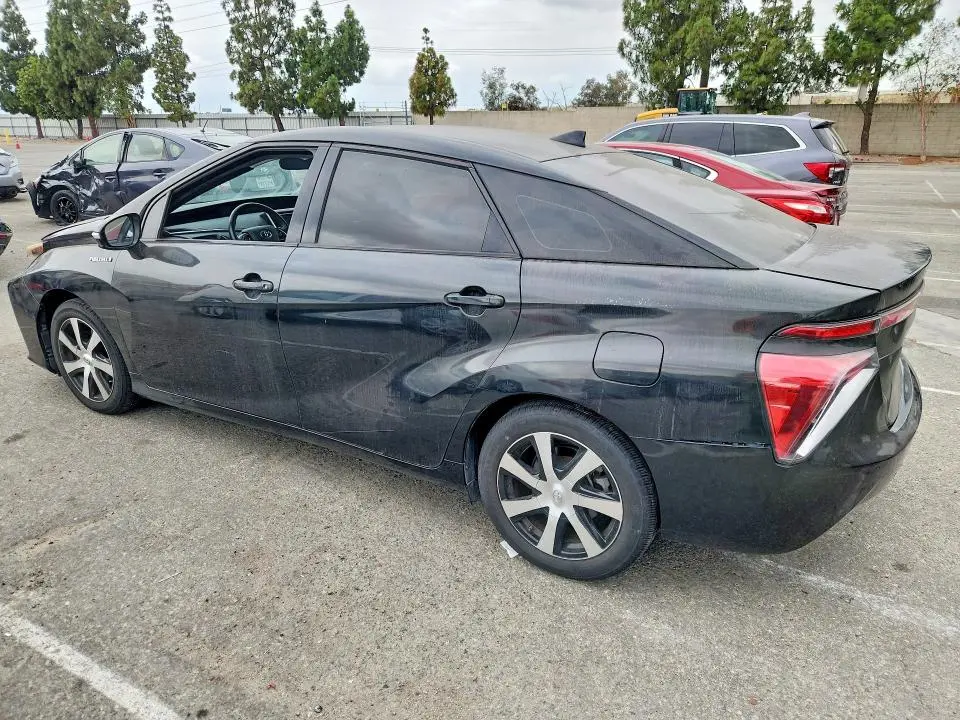 2018 TOYOTA MIRAI BASE  