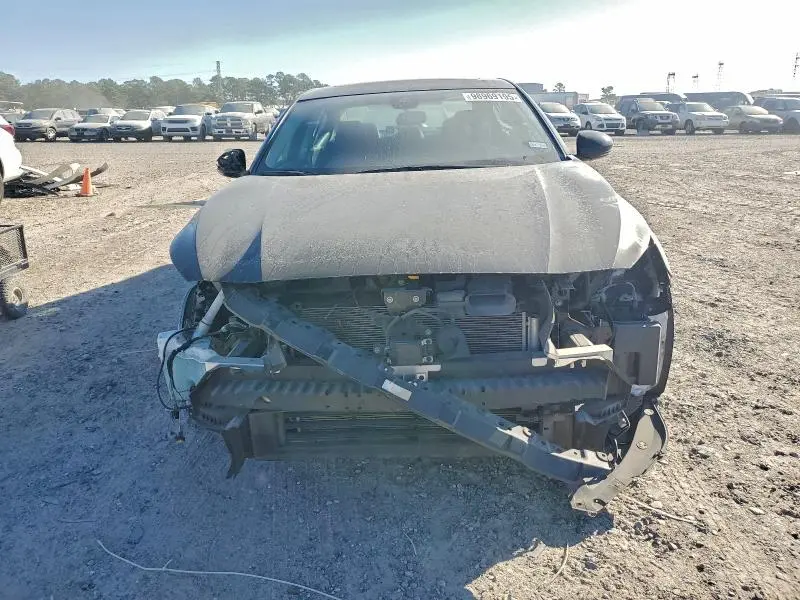 2022 NISSAN ALTIMA SR  