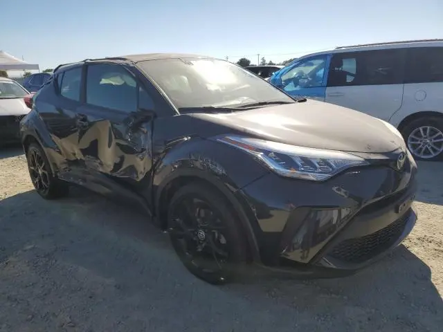 2021 TOYOTA C-HR XLE  