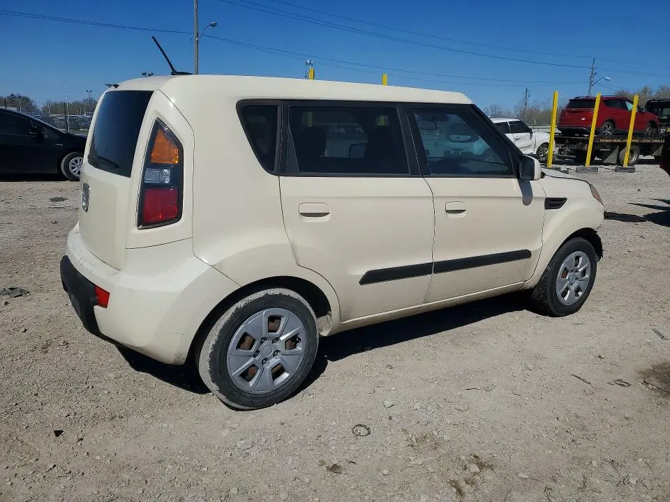 2010 KIA SOUL +  