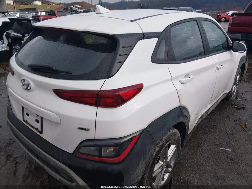 2023 HYUNDAI KONA SE