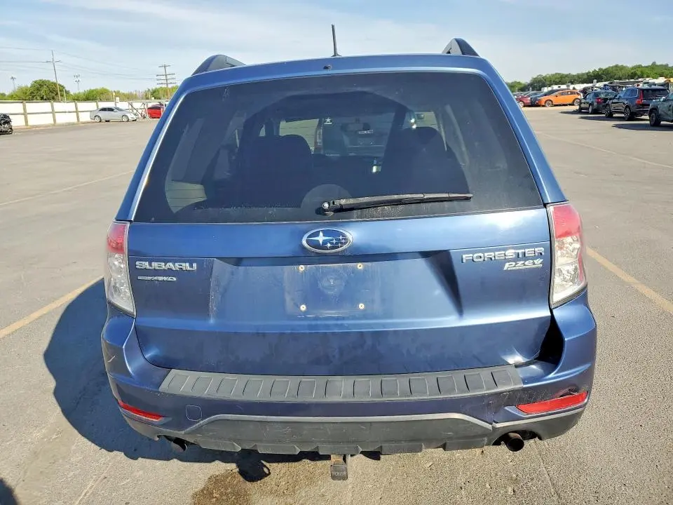 2011 SUBARU FORESTER   