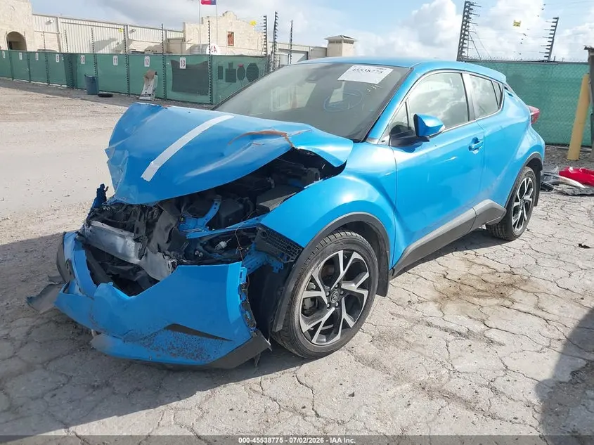2019 TOYOTA C-HR XLE