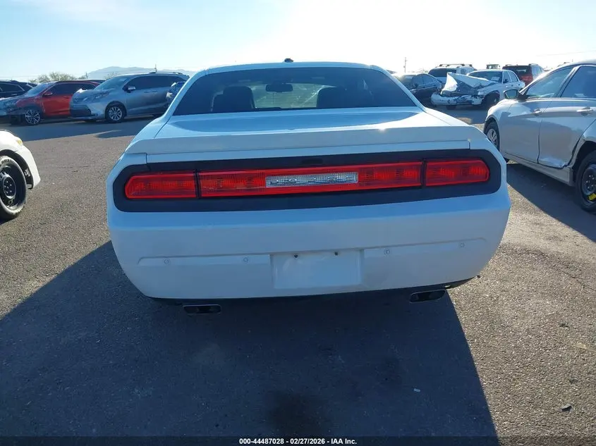 2013 DODGE CHALLENGER SXT PLUS