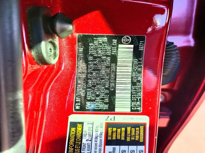 2017 TOYOTA CAMRY LE  