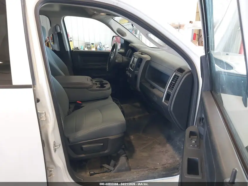 2019 RAM 1500 CLASSIC TRADESMAN  4X4 5'7 BOX