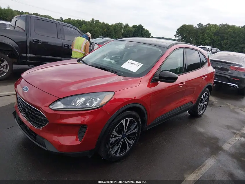 2022 FORD ESCAPE SE