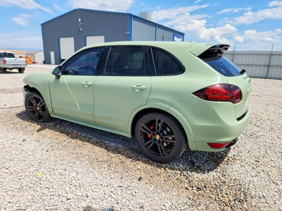 2014 PORSCHE CAYENNE GTS  