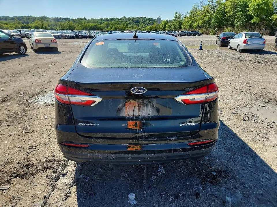 2019 FORD FUSION SE  