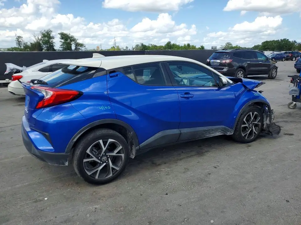 2018 TOYOTA C-HR XLE  