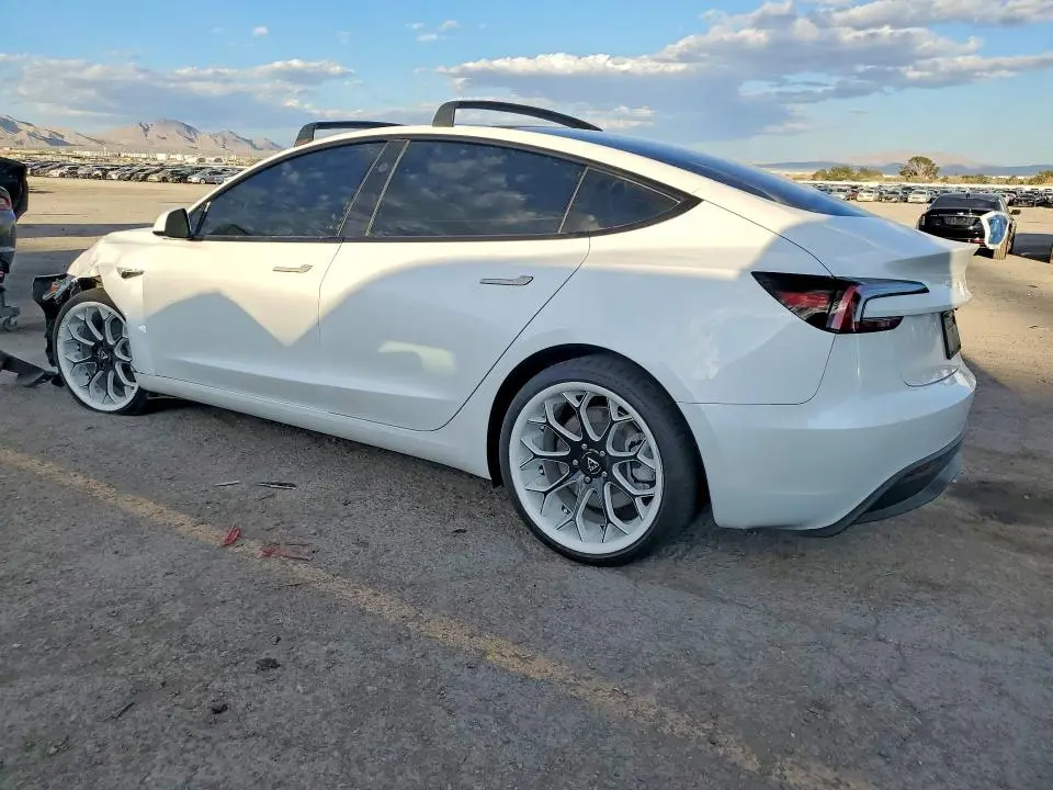 2025 TESLA MODEL 3   